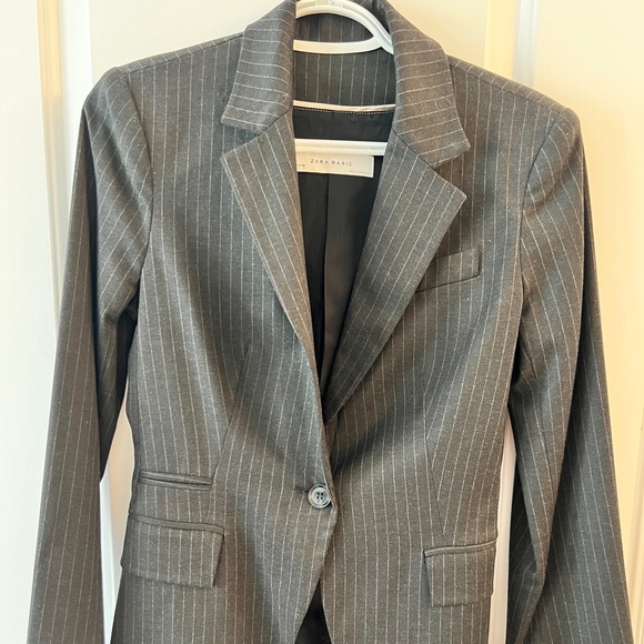 Zara basic blazer size small with tags - Picture 2 of 4